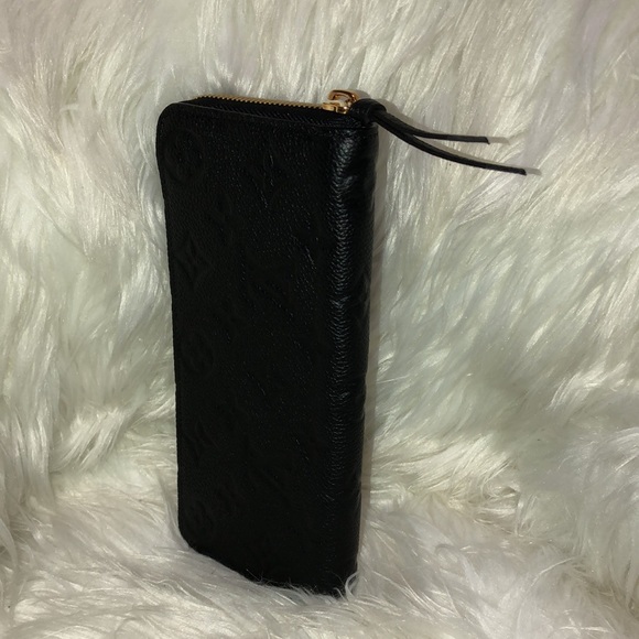 Louis Vuitton Black Wallet - Picture 6 of 6